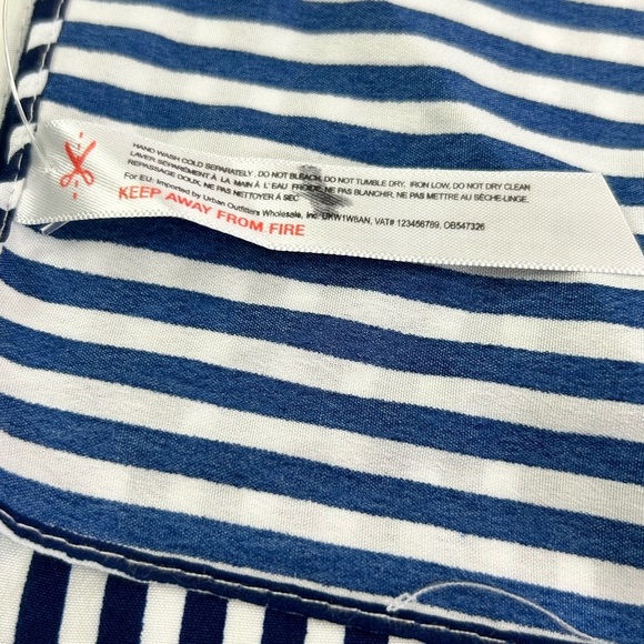 New Anthropologie scarf Blue and white striped square 20" - Picture 3 of 4